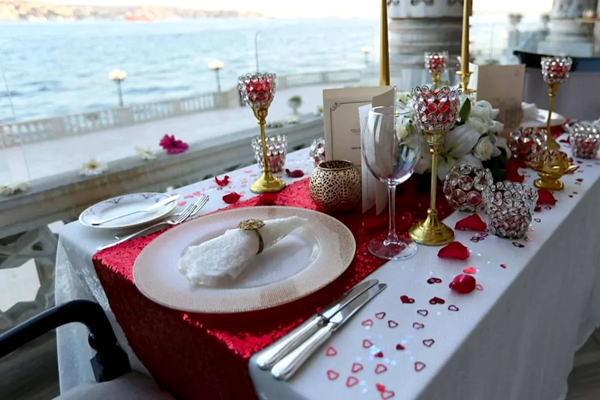 ciragan-sarayinda-romantik-evlilik-teklifi-20